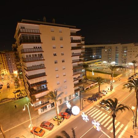 Ferienwohnung Guesting Velazquez Cádiz Exterior foto